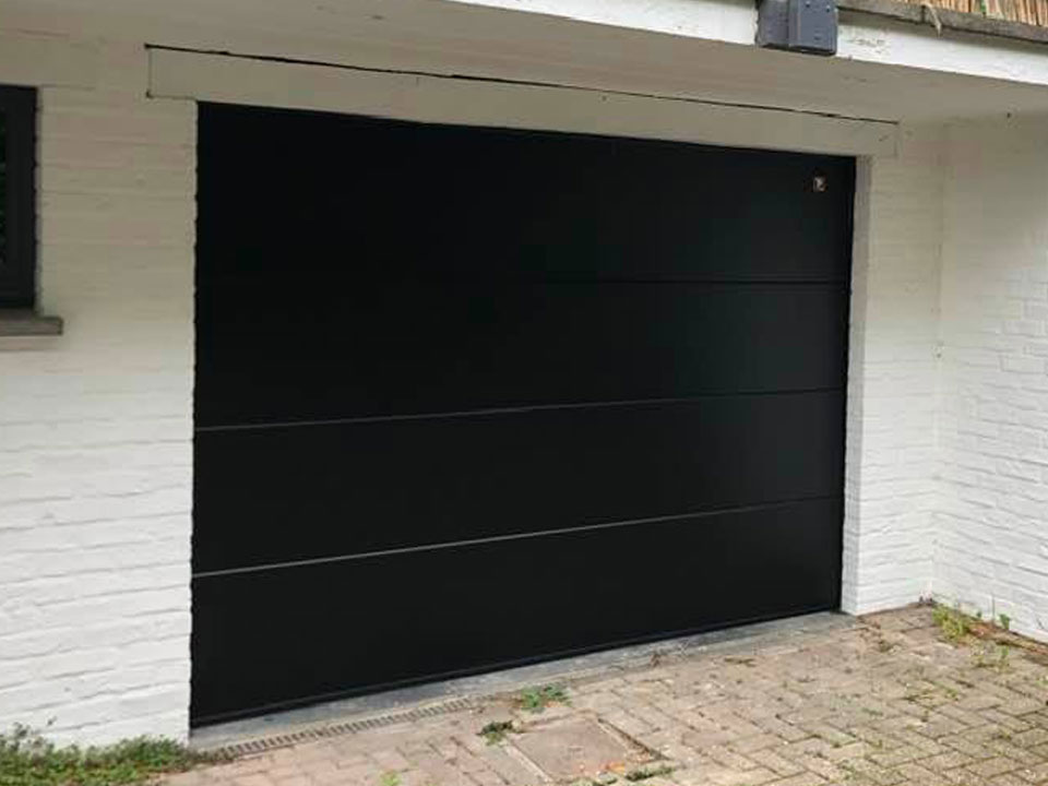 porte-garage-moderne-noire