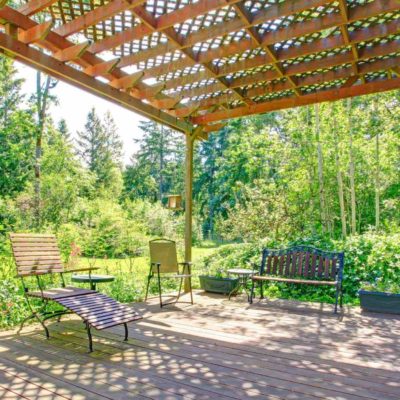 Quel mobilier choisir pour ma pergola ?